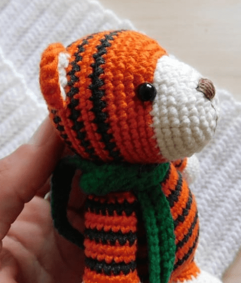 PDF Crochê de Pequeno Tigre Receita de Amigurumi Grátis