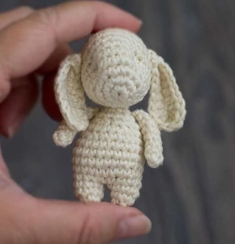 PDF Crochê de Chaveiro Coelho Receita de Amigurumi Grátis