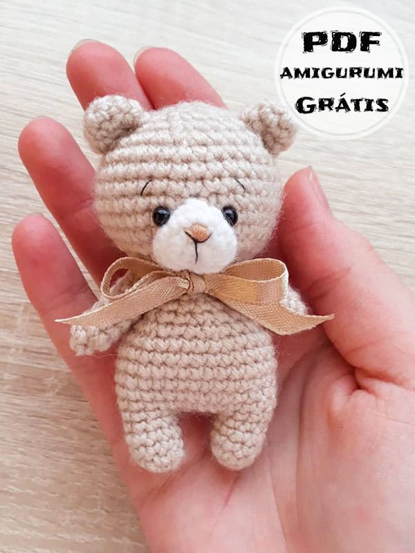 Chaveiro de Urso Amigurumi Receita de PDF Grátis 