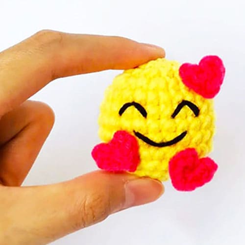 Fácil Amigurumi Emoji Receita de PDF Grátis