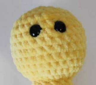 Amarelo Coelho Amigurumi Pelúcia Receita de PDF Grátis