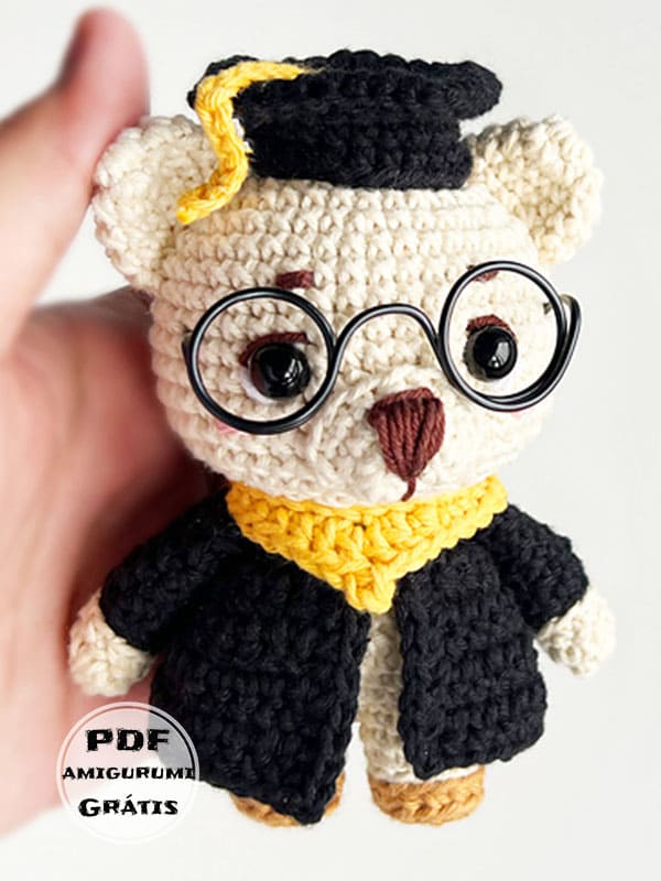 Amigurumi Urso Estudante Receitas Gratis PDF