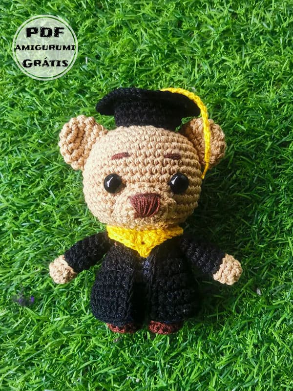 Amigurumi Urso Estudante Receitas Gratis PDF